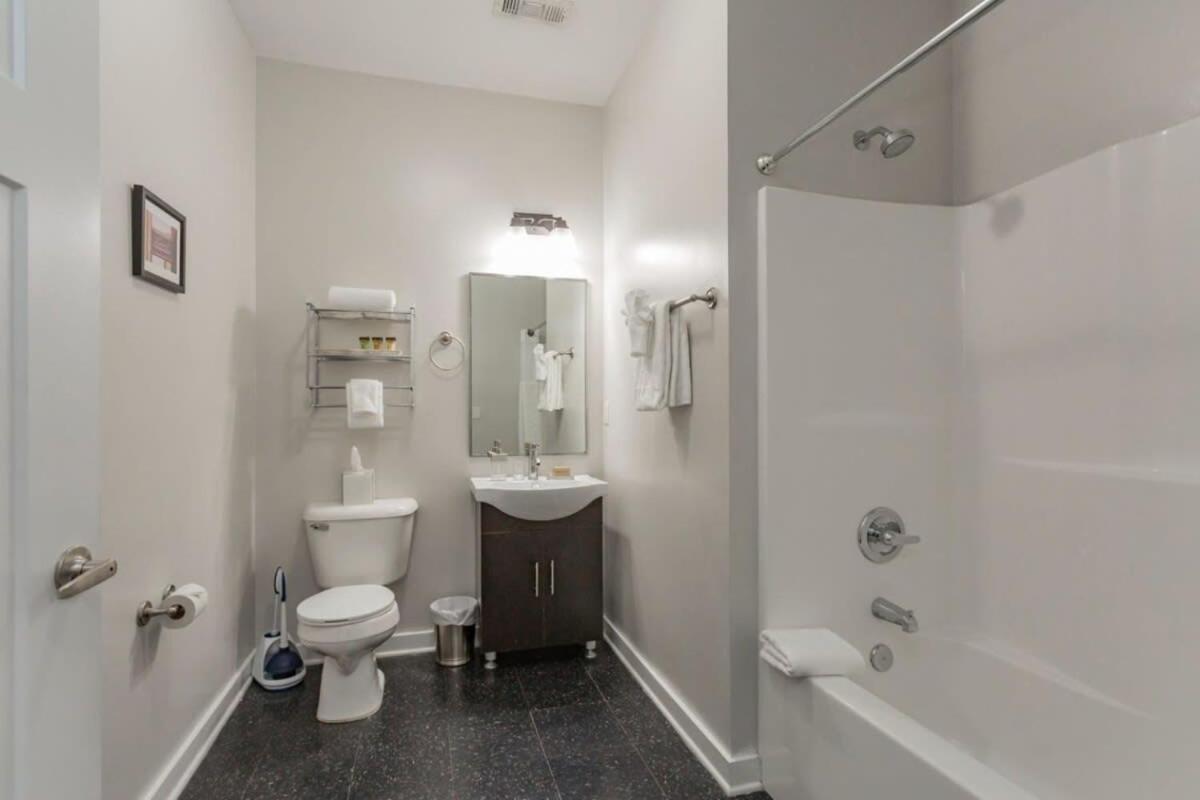Cozysuites Musicrow Astonishing With Free Parking 38 Appartement *
